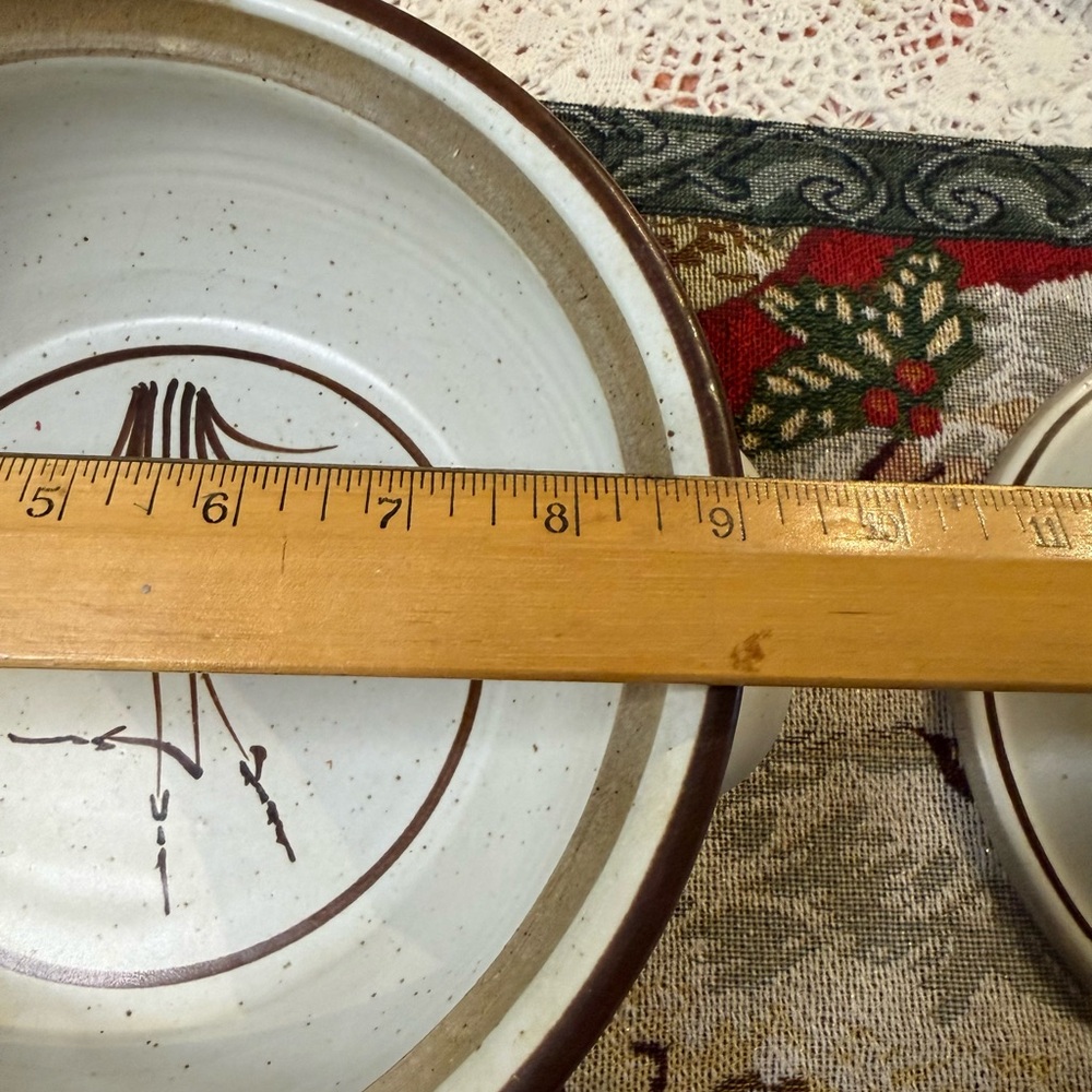 Gorgeous Handmade Pottery Casserole Dish - Picture 5 of 6